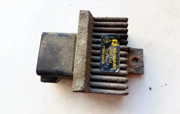 Renault Laguna II Glow plug pre-heat relay 7700115078