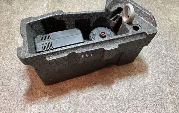 BMW 2 F44 Tool set 6886414 04J05006