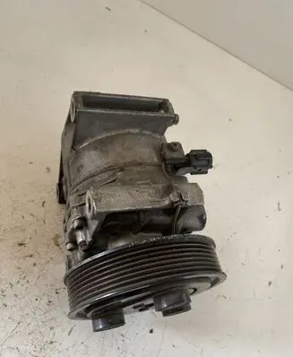 Nissan Navara D40 Air conditioning (A/C) compressor (pump) 92600EB40E