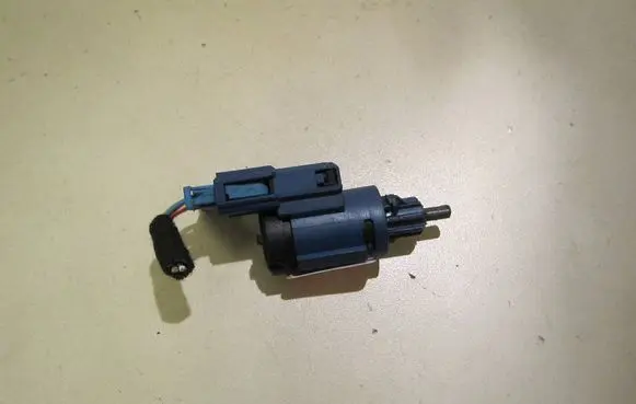 Volkswagen Golf IV Brake pedal sensor switch 1J0927189E 19322002 01885