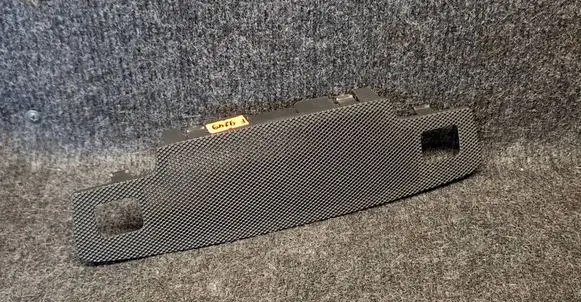Audi A3 S3 8P Dash center speaker trim cover 8P0857367