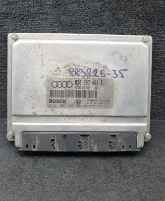 Audi A4 S4 B5 8D Engine control unit/module 8D0907401F 0281001945
