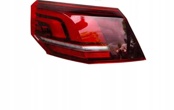 Volkswagen Golf VIII Rear/tail lights 5H0945096E