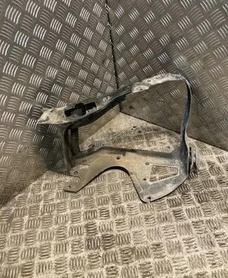 Mercedes-Benz S W220 Headlight/headlamp mounting bracket 2206200172 A2206200172