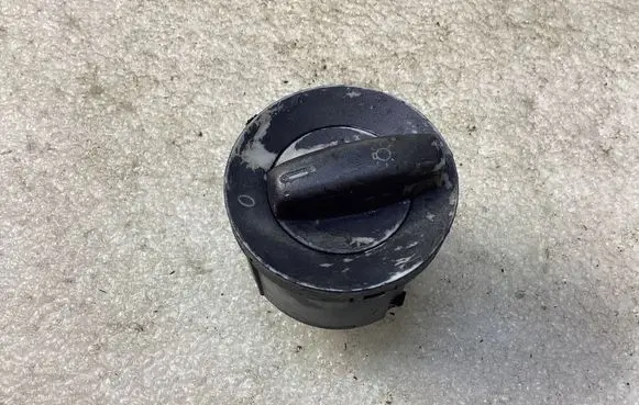 Volkswagen Caddy Light switch 1T0941431B