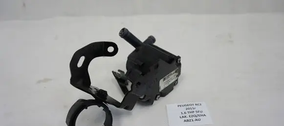 Peugeot RCZ Water pump V761936280