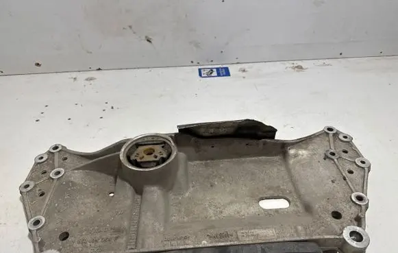 Volkswagen Touran I Front subframe 1K0199369F