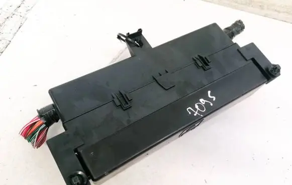 Cadillac SRX Fuse box set