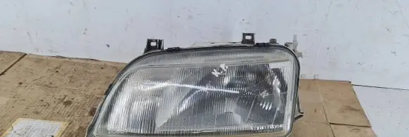 Volkswagen Sharan Headlight/headlamp 7M1941015H 0301048301 95VW13005FB