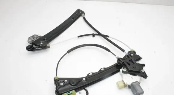 BMW M4 F82 F83 Front door electric window regulator 7281623