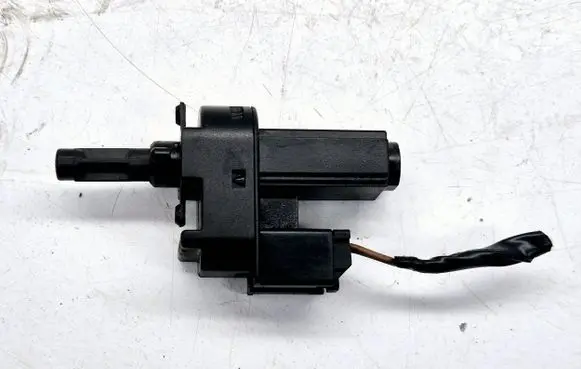 Volvo V50 Clutch pedal sensor 4M5T7C534AA U3NFA