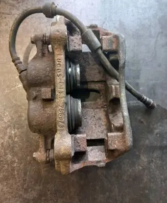 Renault Trafic II (X83) Front brake caliper 11068254926