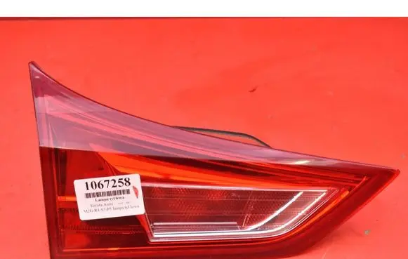 Toyota Auris E180 Rear/tail lights 02268