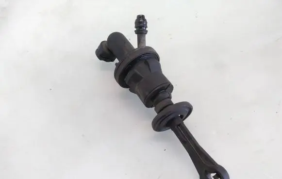 Peugeot 607 Clutch master cylinder