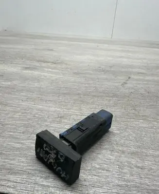 Windscreen/window heater switch
