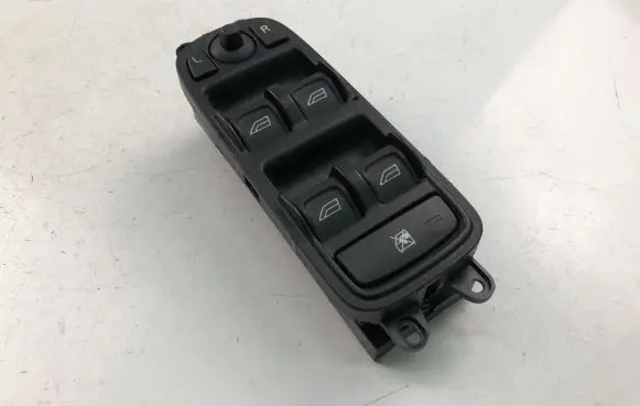 Volvo S40 Electric window control switch 30773210