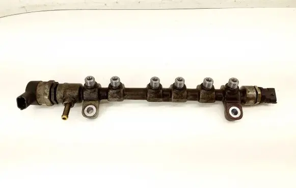 Fuel main line pipe