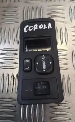 Toyota Corolla Verso E121 Wing mirror switch 183584