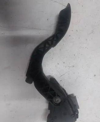 Audi A4 S4 B5 8D Accelerator throttle pedal 8D1721523E 6PV00697549