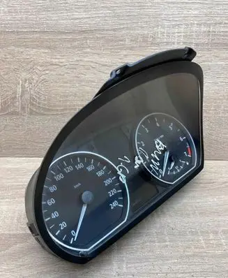 BMW 1 E81 E87 Speedometer (instrument cluster) 6974645 1024932