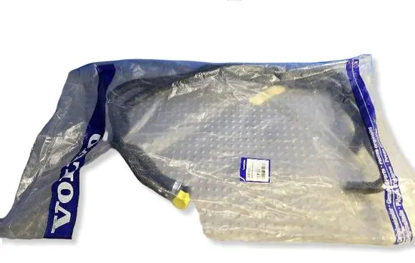 Volvo V70 Engine coolant pipe/hose 30676334