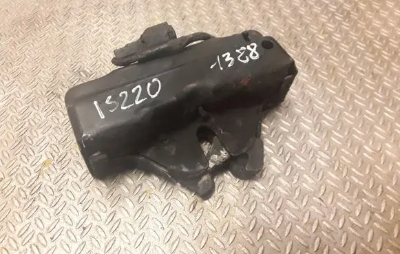 Lexus IS 220D-250-350 Engine bonnet/hood lock/catch
