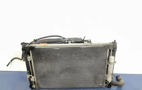 Citroen C-Crosser Coolant radiator 