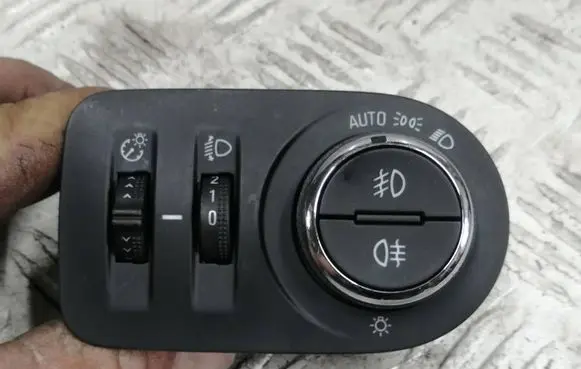 Opel Crossland X Light switch 39132267 17026140