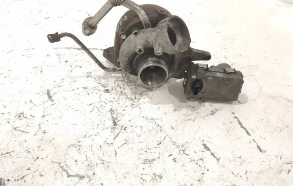 Mercedes-Benz E W212 Turbo A6511530094 6511530094