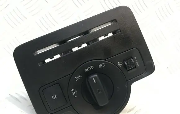 Mercedes-Benz Vito Viano W447 Light switch A4476891039
