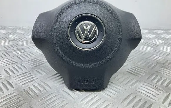 Volkswagen Scirocco Steering wheel airbag 5K0880201M