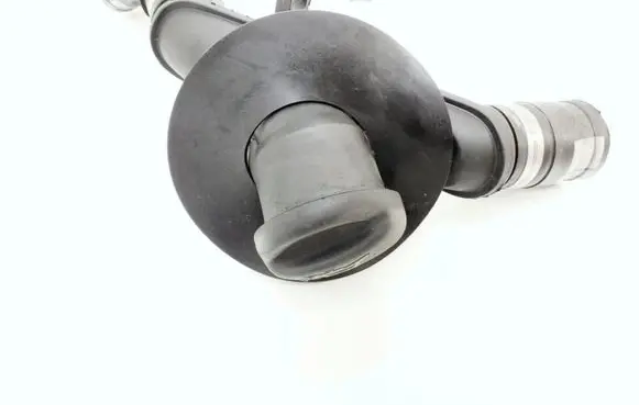 Peugeot 307 Oil fill pipe 9638323780
