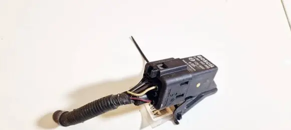 Honda Civic Glow plug pre-heat relay 0281003030