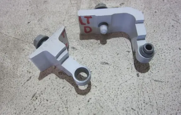 BMW 5 F10 F11 Rear door lower hinge 41527259597