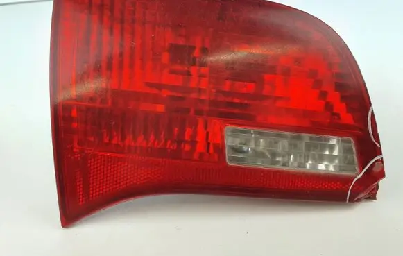 Audi A6 S6 C6 4F Tailgate rear/tail lights 4F9945093B