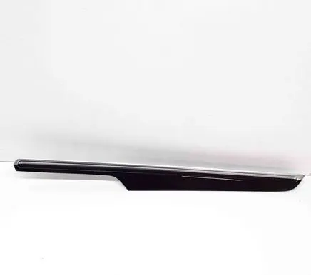 Porsche Macan (95B) Front door card panel trim 95B867410D