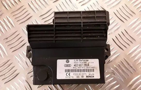 Audi A8 S8 D3 4E Other control units/modules 4E0907280A 4E0910280A F005S00073
