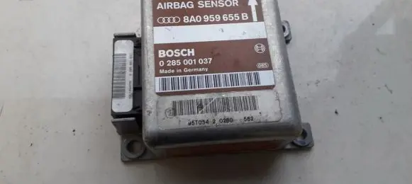 Audi A6 S6 C4 4A Airbag control unit/module 8A0959655B 0285001037