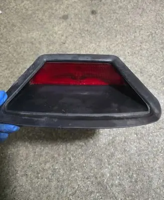 BMW 7 E38 Third/center stoplight 8352788