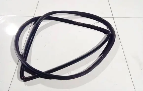 Subaru Forester SH Rubber seal rear door 