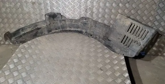 Mitsubishi Carisma Front wheel arch liner splash guards MB885389