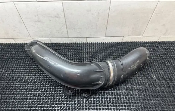 Volvo V60 Intercooler hose/pipe 31338561