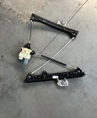 BMW i3 Front door window regulator with motor 7290858 C01647103