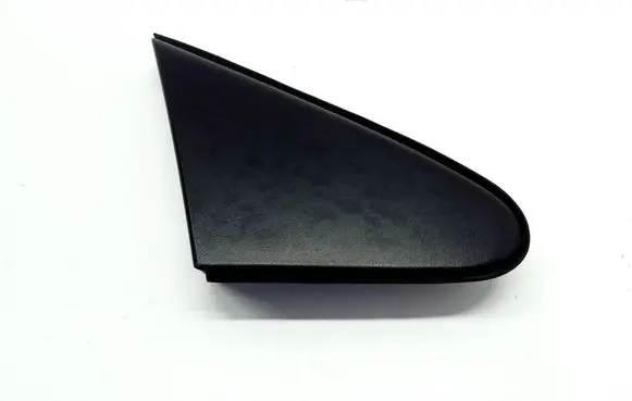 Fender trim (molding)
