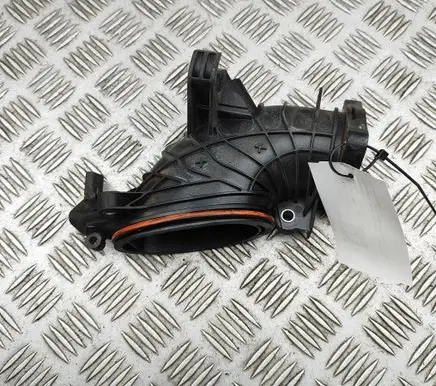 Mercedes-Benz S C217 Air intake duct part A6560900137