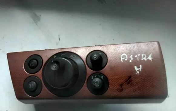 Opel Astra H Other switches/knobs/shifts 13198924 2404 0320