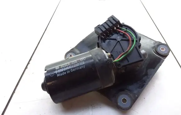 Mitsubishi Carisma Wiper motor 0390241114