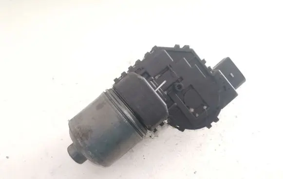 Volkswagen PASSAT B5.5 Wiper motor 0390241505 3B1955113C