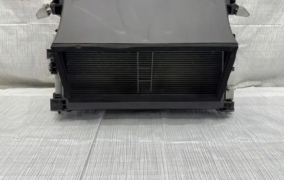 Maserati GranTurismo Radiator set 670159407