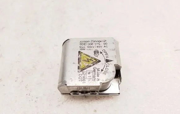 BMW X5 E53 Headlight ballast module Xenon 5DD00831950